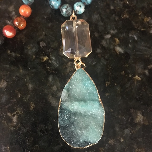 Anthropologie Druzy Quartz Pendant Necklace - Picture 6 of 8